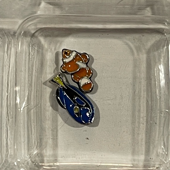 Locket charms - Picture 12 of 16